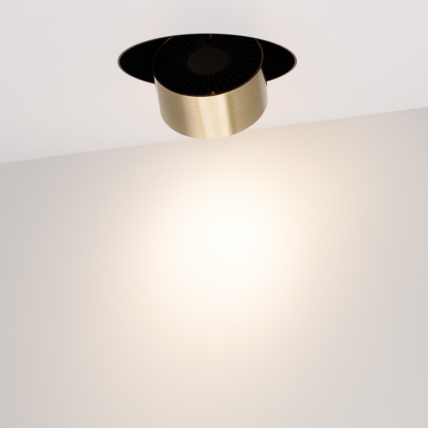 Встраиваемый светильник Arlight SP-PLURIO-BUILT-TRIMLESS-R160-9W